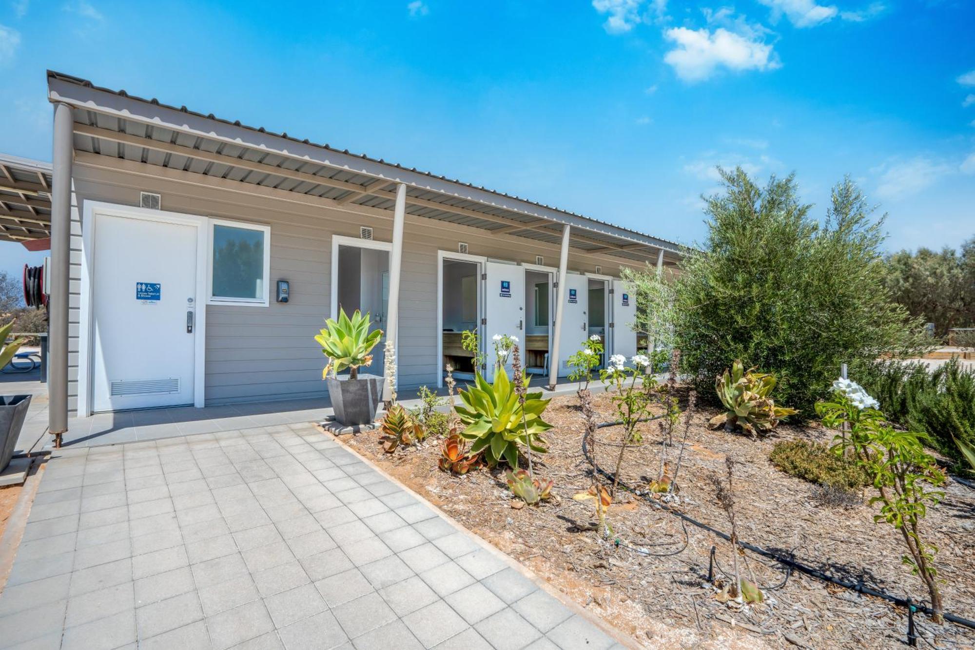 Tasman Holiday Parks - Denham Seaside Екстериор снимка